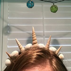 HANDMADE seashell crown